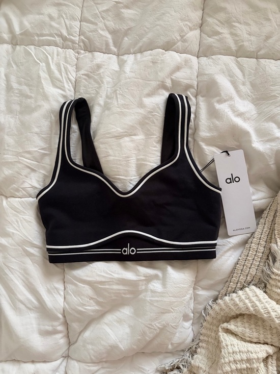 ALO Yoga Tops - ALO Yoga Black Sports Bra with White Piping